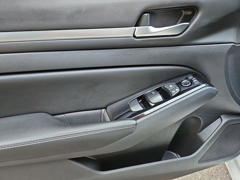 Certified 2023 Nissan Altima 2.5 SV image 12