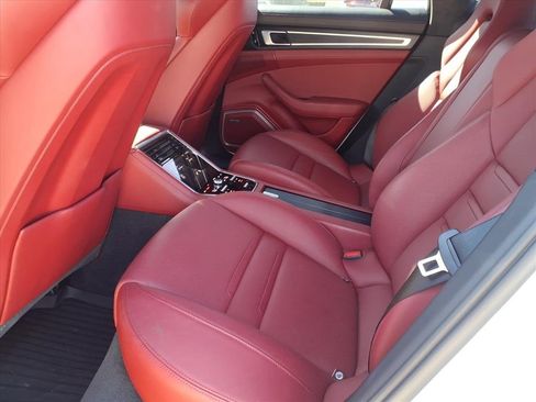 Used 2020 Porsche Panamera GTS image 15