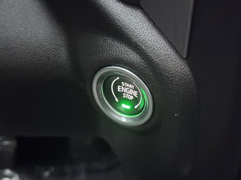 Used 2023 GMC Sierra 2500 Denali image 25