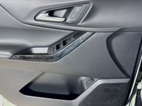 Certified 2025 Chevrolet Equinox LT w/ Convenience Package II image 16