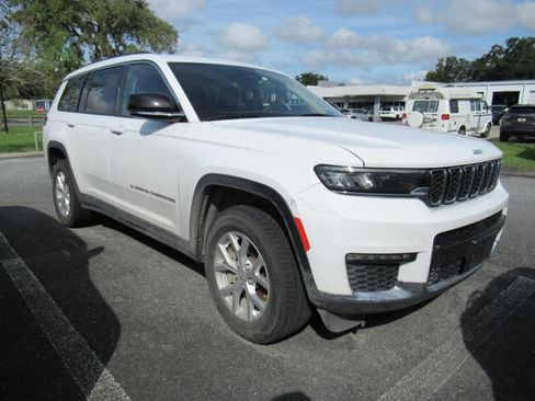 Used 2023 Jeep Grand Cherokee L Limited AWD/4WD image 1