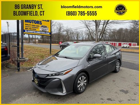 Used 2020 Toyota Prius Prime XLE image 1