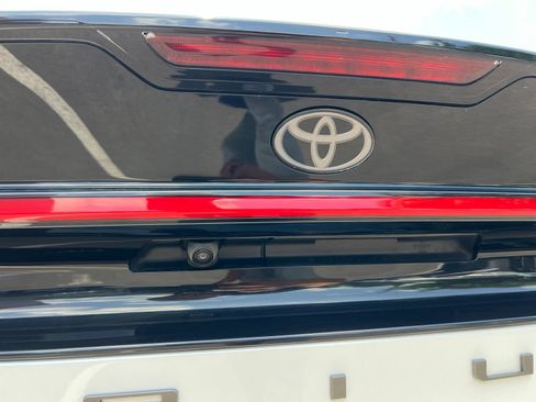 Used 2025 Toyota Prius Limited FWD image 23