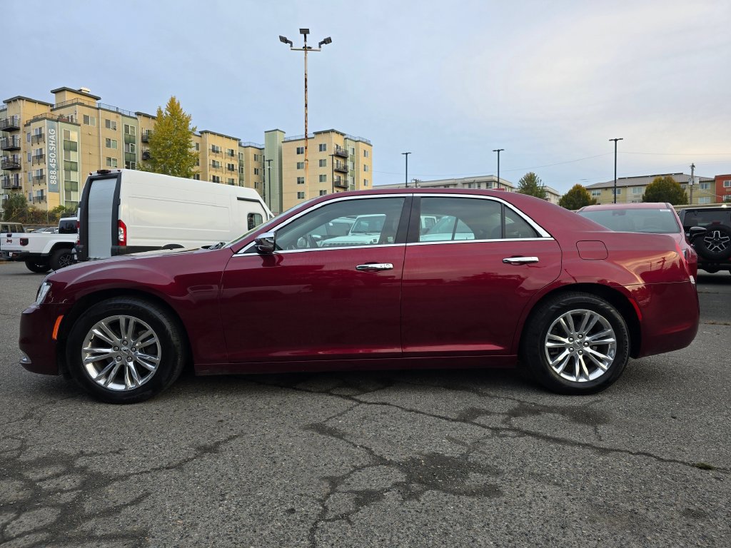 Used 2017 Chrysler 300 C w/ Safetytec Plus Group RWD image 4