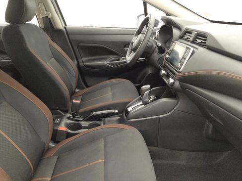 Used 2022 Nissan Versa SR w/ Convenience Package FWD image 21