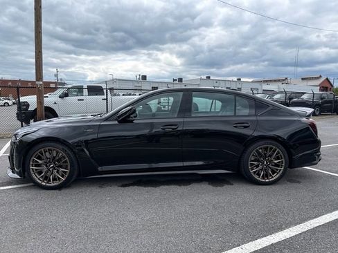 Used 2024 Cadillac CT5 V Blackwing w/ Carbon Fiber Package 2 RWD image 2