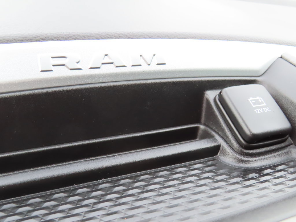 Used 2021 RAM 1500 Big Horn AWD/4WD image 11