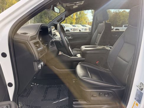 Certified 2024 GMC Yukon SLT image 11