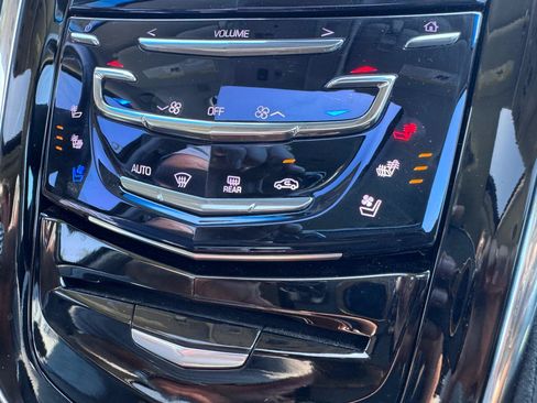 Used 2015 Cadillac Escalade Premium RWD image 35