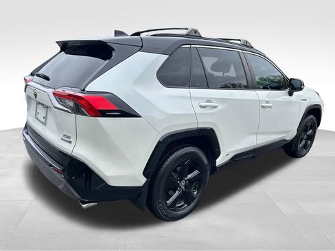 Used 2021 Toyota RAV4 XSE AWD/4WD image 5