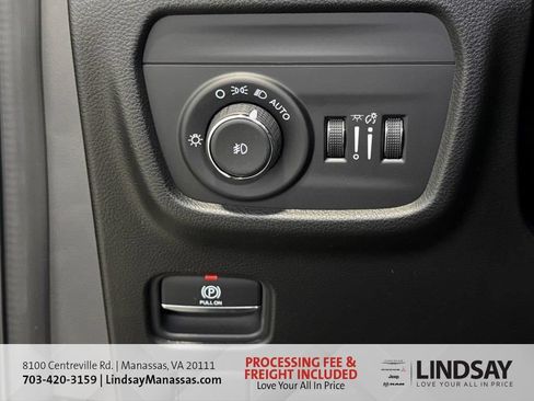 New 2025 Jeep Grand Cherokee Limited w/ Luxury Tech Group II AWD/4WD image 35