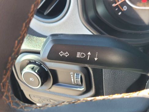 Used 2024 Jeep Wrangler Unlimited Sport AWD/4WD image 27