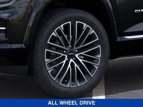 New 2026 GMC Terrain Denali w/ LPO, Floor Liner Package image 10