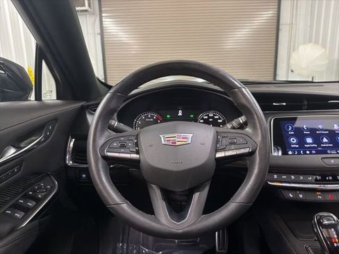 Used 2023 Cadillac XT4 Sport AWD/4WD image 38