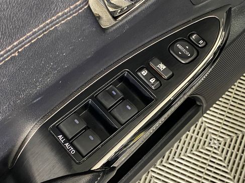 Used 2016 Toyota Avalon XLE Premium image 22