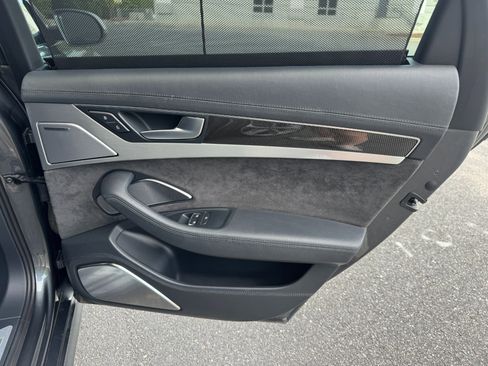 Used 2014 Audi S8 AWD/4WD image 71