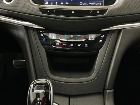 Used 2020 Cadillac XT5 Sportv AWD/4WD image 12