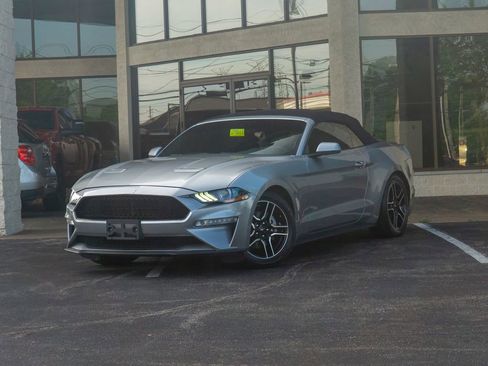Used 2020 Ford Mustang Premium RWD image 6