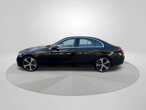 Used 2025 Mercedes-Benz C 300 Sedan image 4