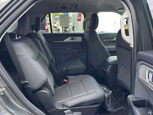 New 2026 Ford Explorer Active image 16