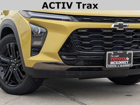 Used 2025 Chevrolet Trax ACTIV w/ Driver Confidence Package FWD image 3