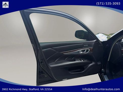 Used 2015 INFINITI Q70 3.7 AWD/4WD image 22