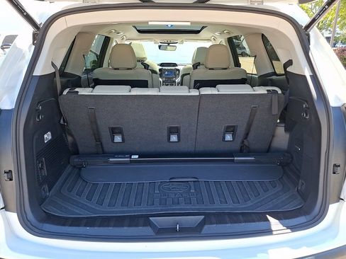 Used 2022 Subaru Ascent Limited w/ Technology Package AWD/4WD image 32