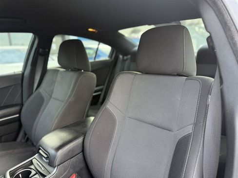Used 2018 Dodge Charger R/T RWD image 17