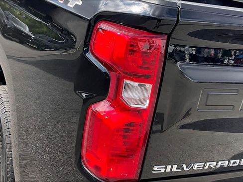 Used 2023 Chevrolet Silverado 1500 LT image 29