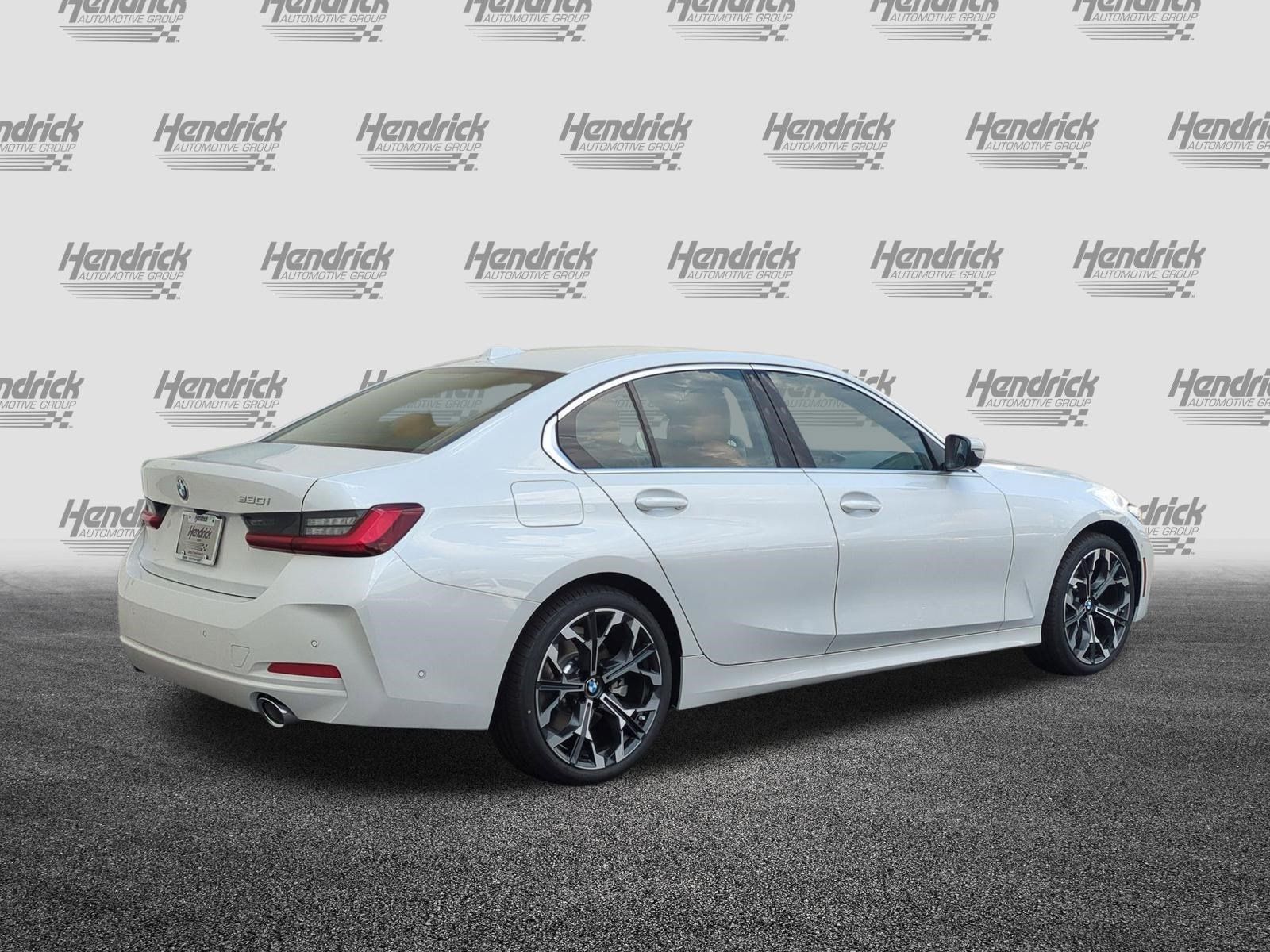 Used 2026 BMW 330i Sedan w/ Premium Package RWD image 10