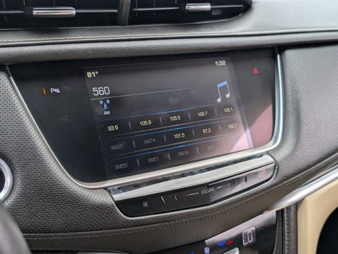 Used 2018 Cadillac XT5 FWD w/ LPO, Wheel Lock Package image 26