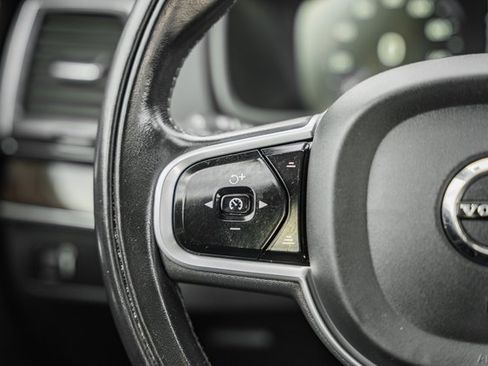 Used 2019 Volvo XC90 T6 Momentum w/ Advanced Package image 26
