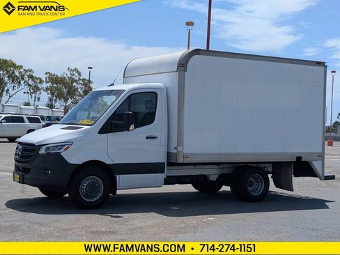 Used 2024 Mercedes-Benz Sprinter 4500 image 3