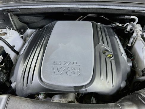 Used 2023 Dodge Durango R/T w/ Tow 'N Go Package AWD/4WD image 31