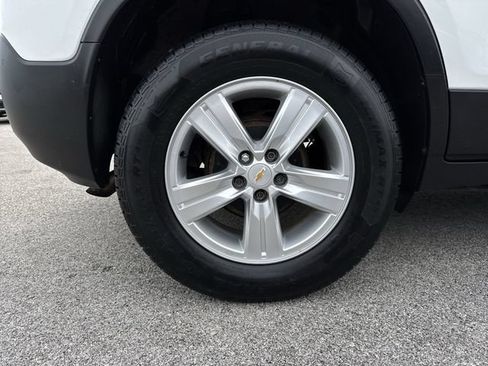Used 2016 Chevrolet Trax LT w/ LT Convenience Package FWD image 31