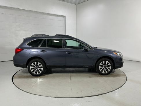 Used 2016 Subaru Outback 3.6R Limited AWD/4WD image 38