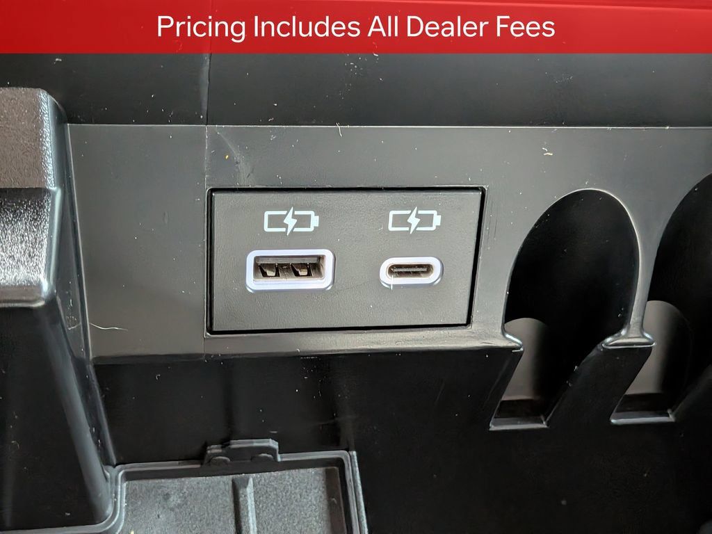 New 2025 Toyota Tundra Limited w/ TRD Off-Road Package AWD/4WD image 24