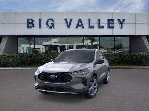 New 2025 Ford Escape ST-Line w/ Cold Weather Package image 2