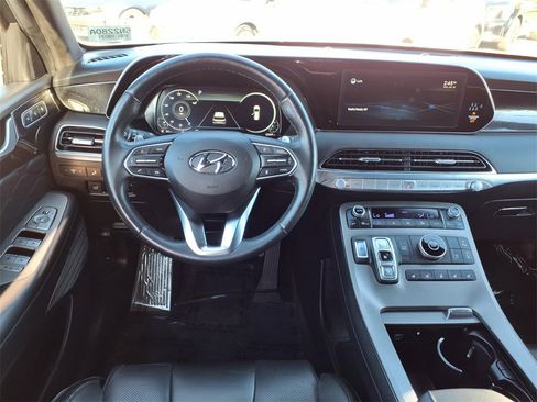 Used 2022 Hyundai Palisade Calligraphy w/ Winter Package image 12