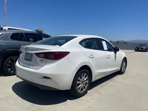 Used 2015 MAZDA MAZDA3 i Touring FWD image 2