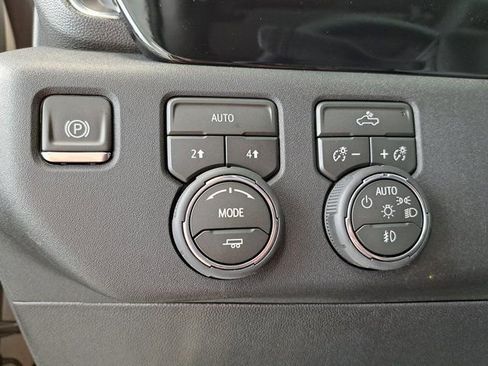 Used 2026 Chevrolet Silverado 1500 RST w/ RST Select Package AWD/4WD image 10