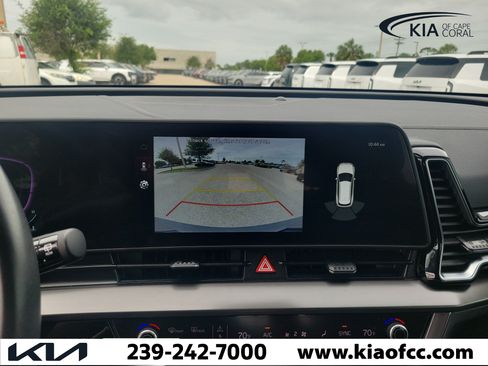 Used 2025 Kia Sportage EX FWD image 29