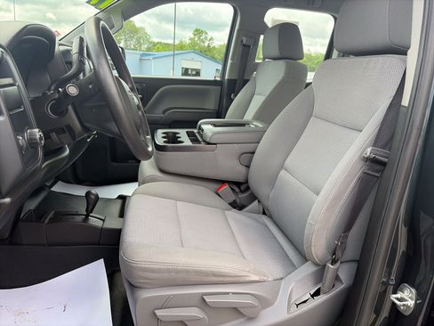 Used 2019 Chevrolet Silverado 1500 W/T AWD/4WD image 15