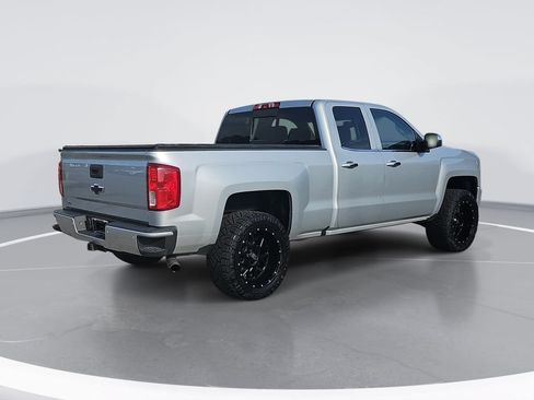Used 2018 Chevrolet Silverado 1500 LTZ Z71 w/ LTZ Plus Package AWD/4WD image 3