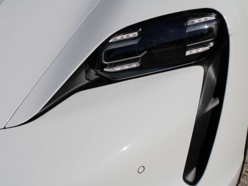 Certified 2023 Porsche Taycan 4S image 11