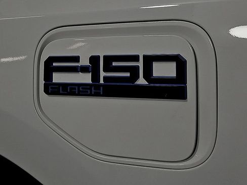Used 2025 Ford F150 Lightning Flash AWD/4WD image 30