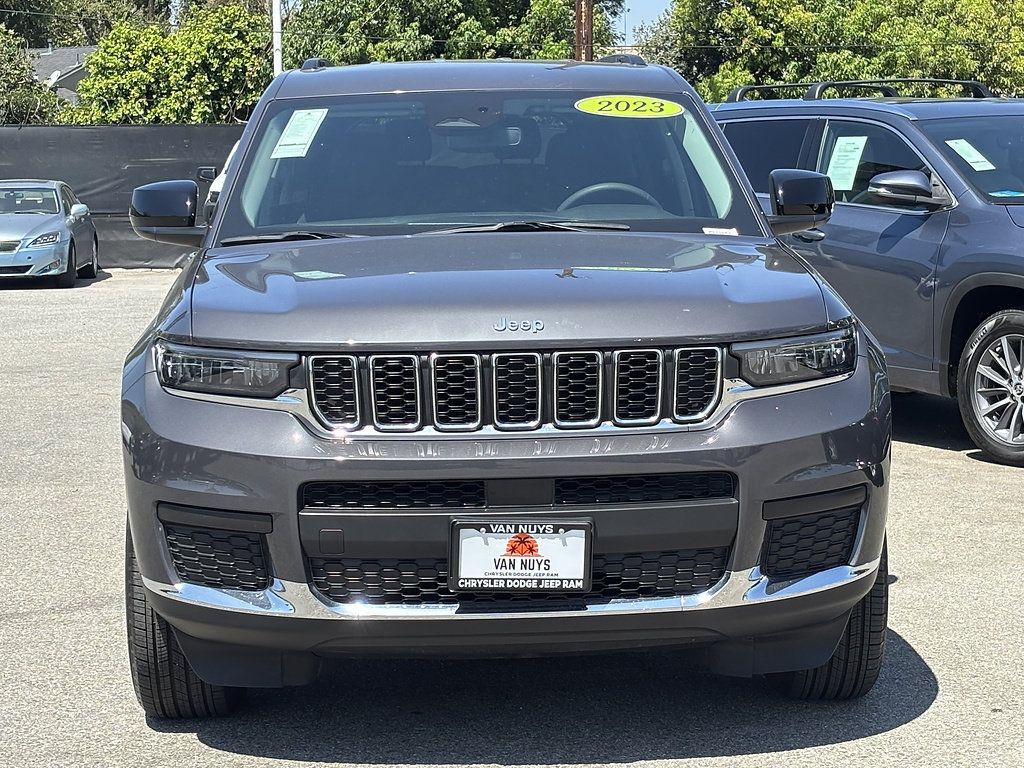 Used 2023 Jeep Grand Cherokee L Laredo AWD/4WD image 6
