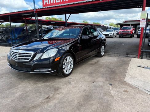 Used 2013 Mercedes-Benz E 350 Sedan image 36