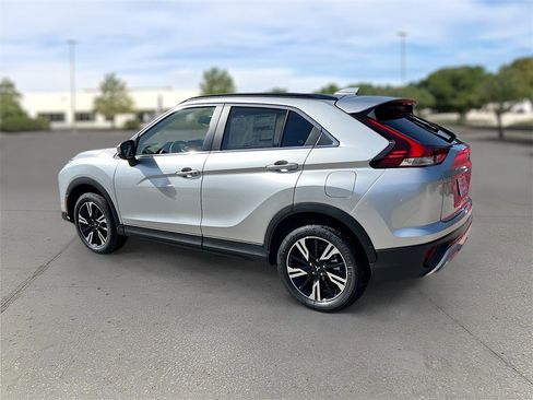 New 2026 Mitsubishi Eclipse Cross SE image 5