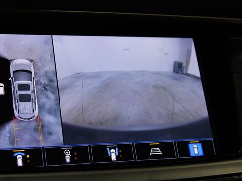 Used 2022 Buick Enclave Premium image 51